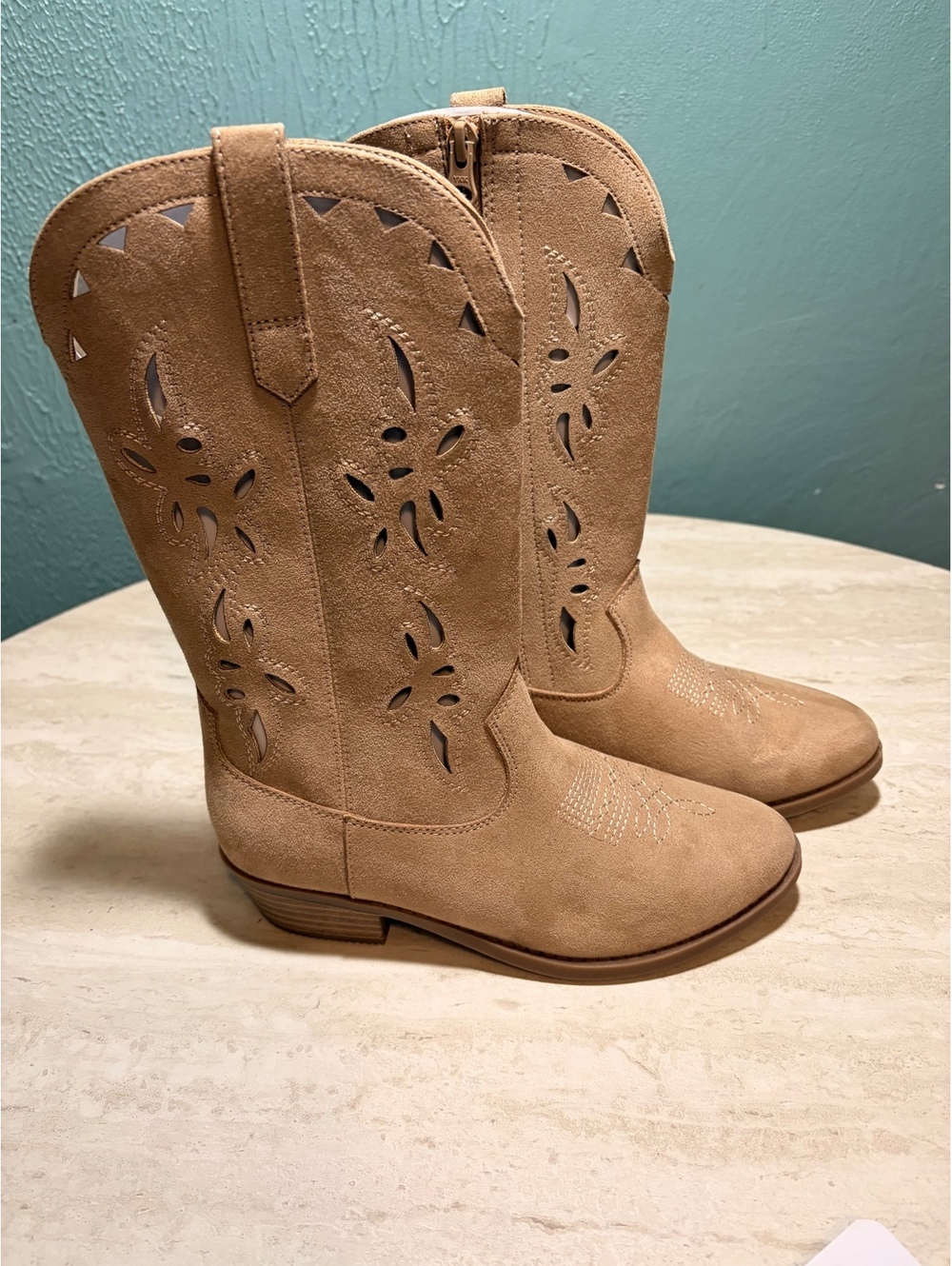 Cat & Jack Girls' Tan Suede Cowboy Boots Size 3